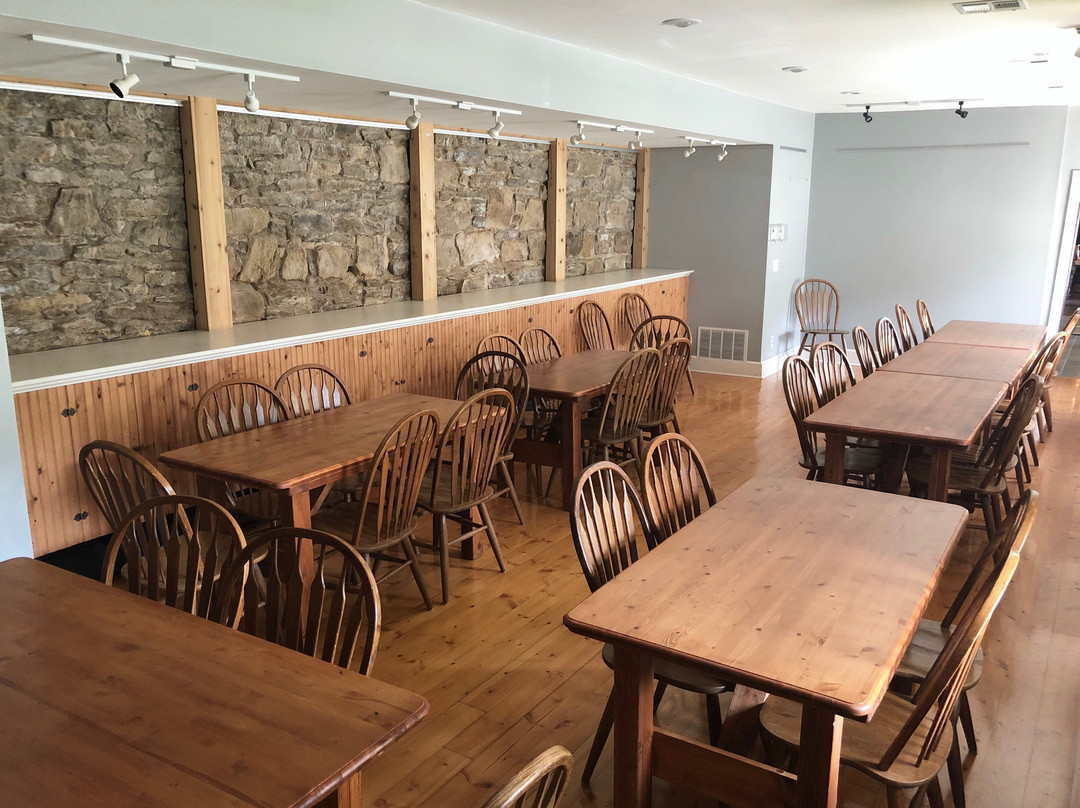 The Walker House主图