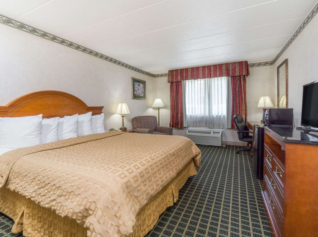 Days Inn by Wyndham Columbus East Airport主图