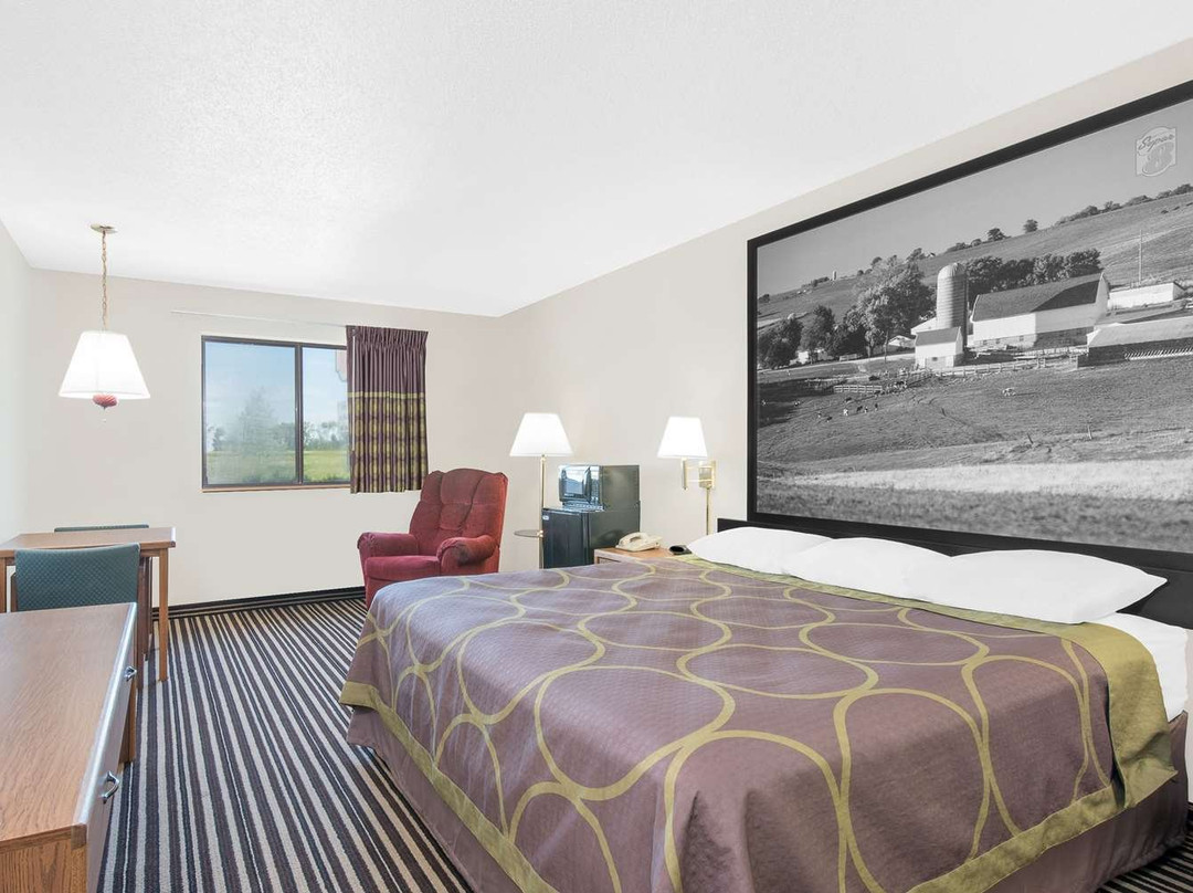 Wrangler Hotel主图