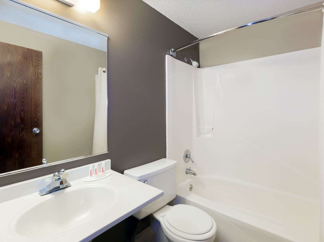 Super 8 by Wyndham Carroll主图