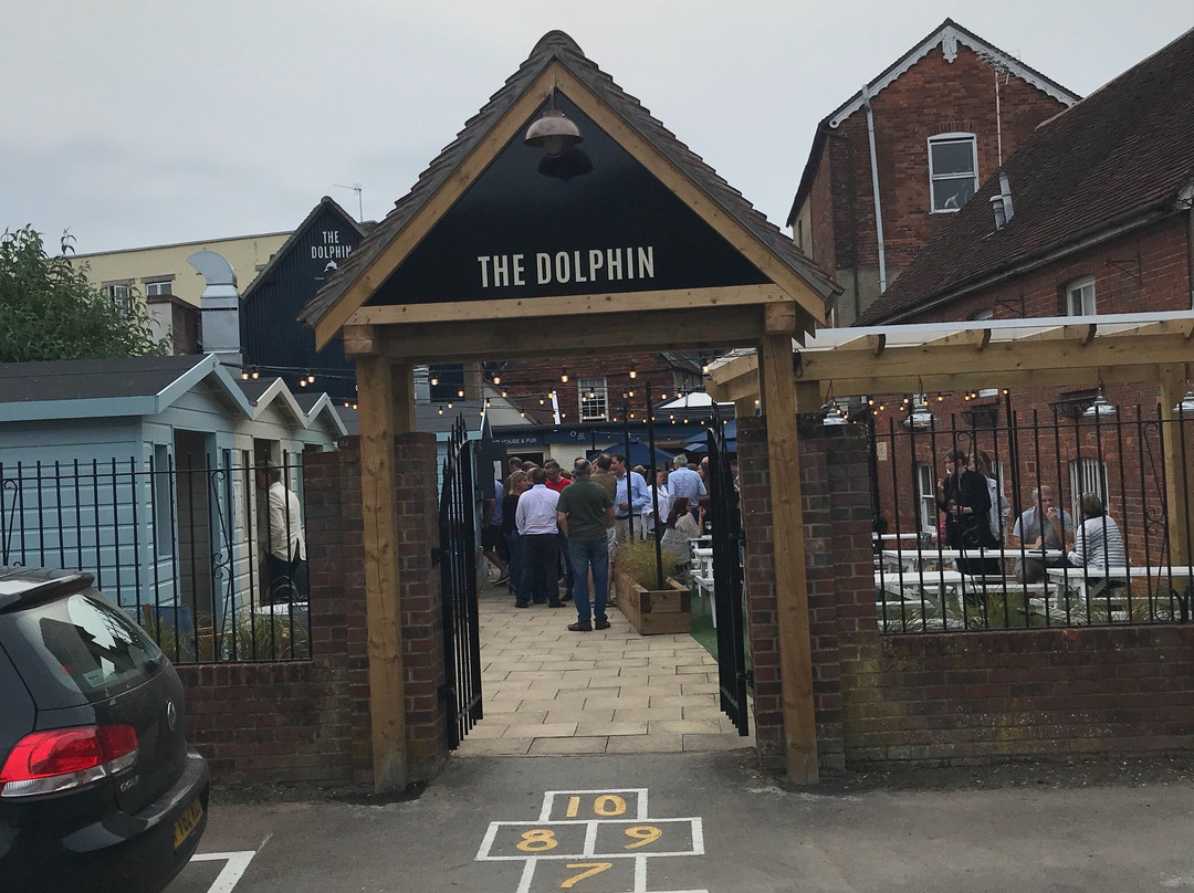 The Dolphin Hotel主图