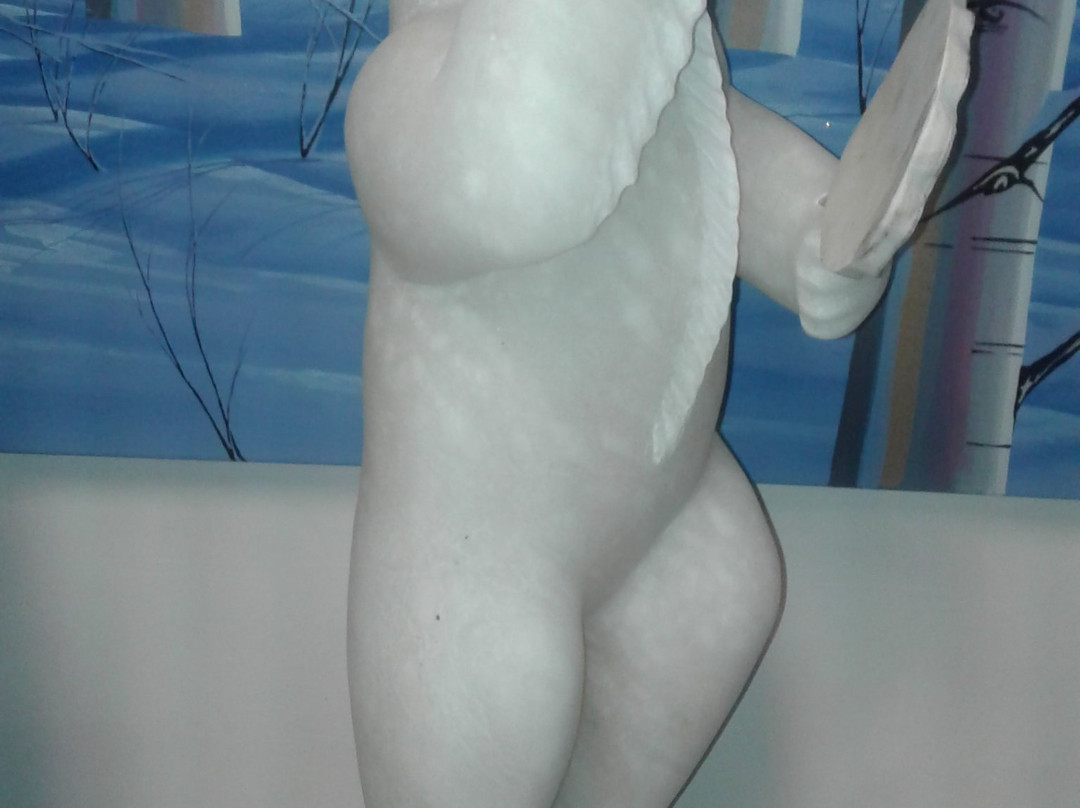 Aurora Emporium Art Gallery-黄刀镇必去景点