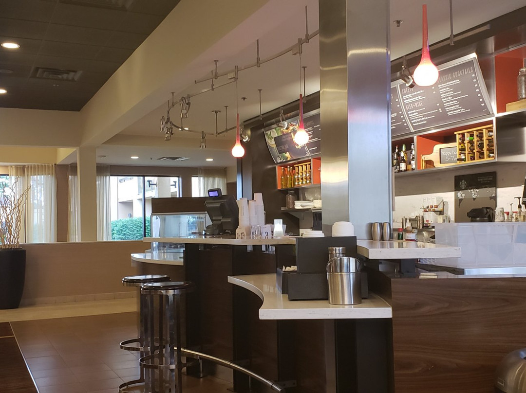 Courtyard by Marriott Detroit Livonia主图