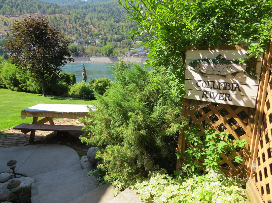 River's Edge Bed and Breakfast主图