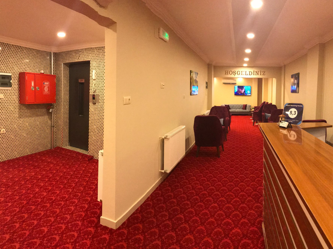 Akyuz Rooming House主图