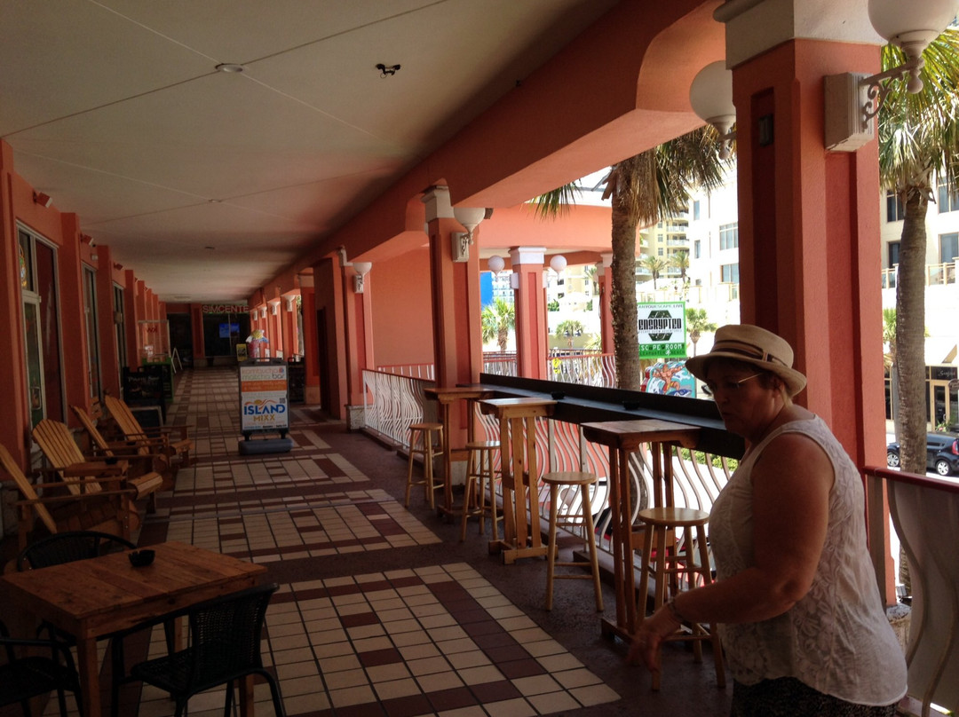 Pelican Walk Plaza-克利尔沃特必去景点