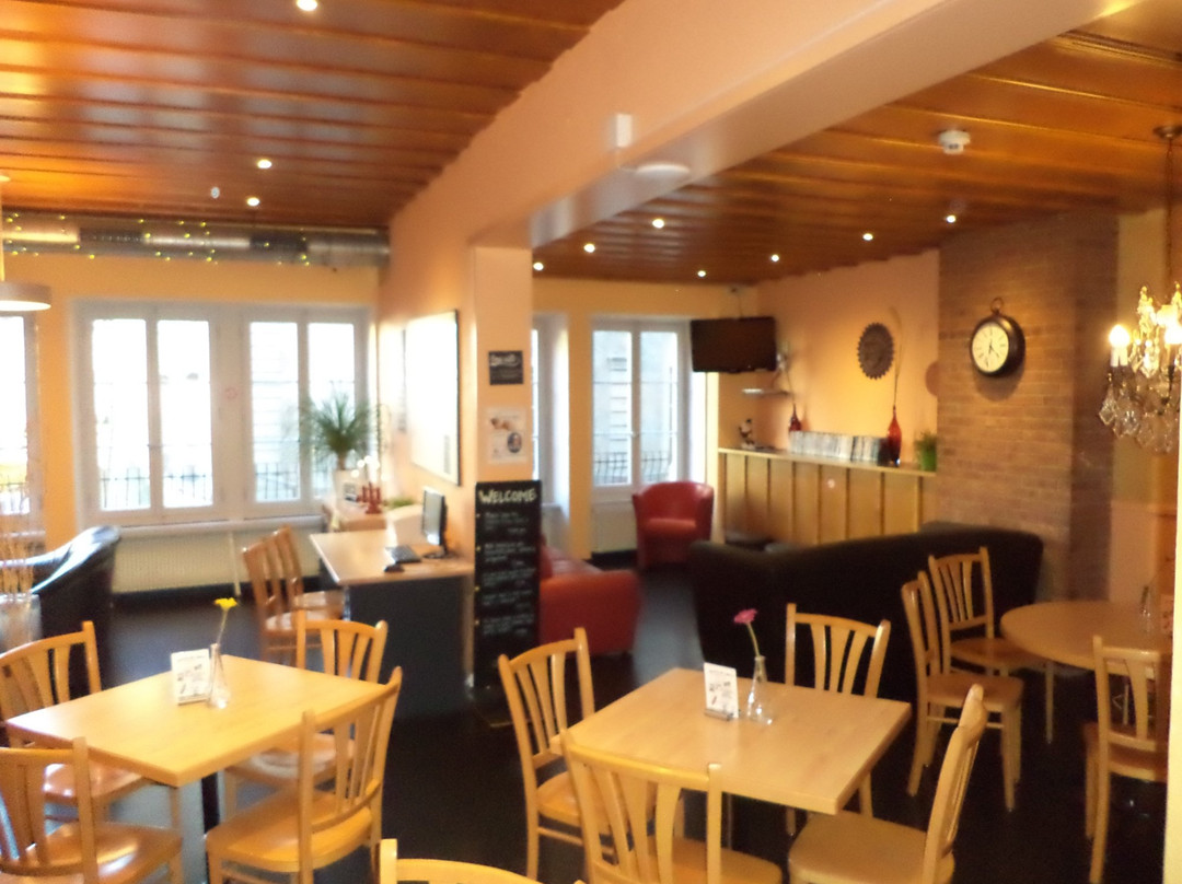 伯尔尼钟楼背包客酒店