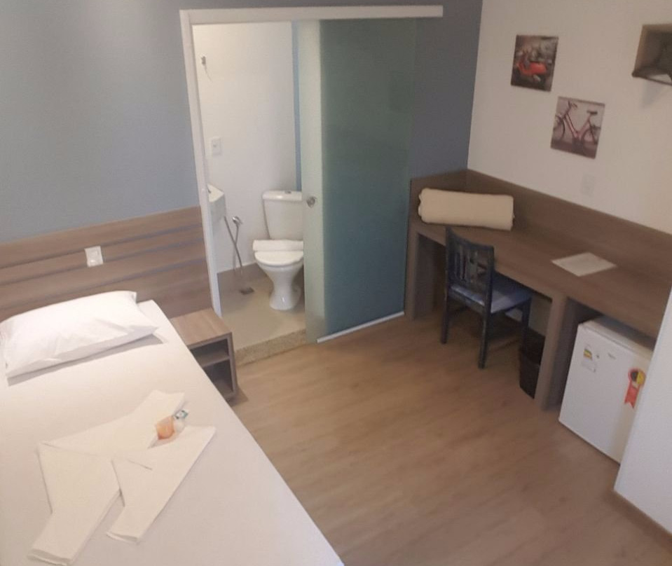 Marine Inn Hotel主图