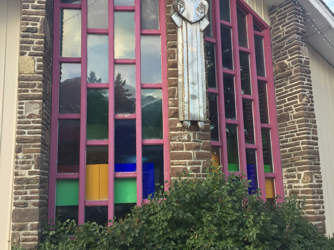 Shrine Church of Our Lady of the Rockies Parish-坎莫尔必去景点