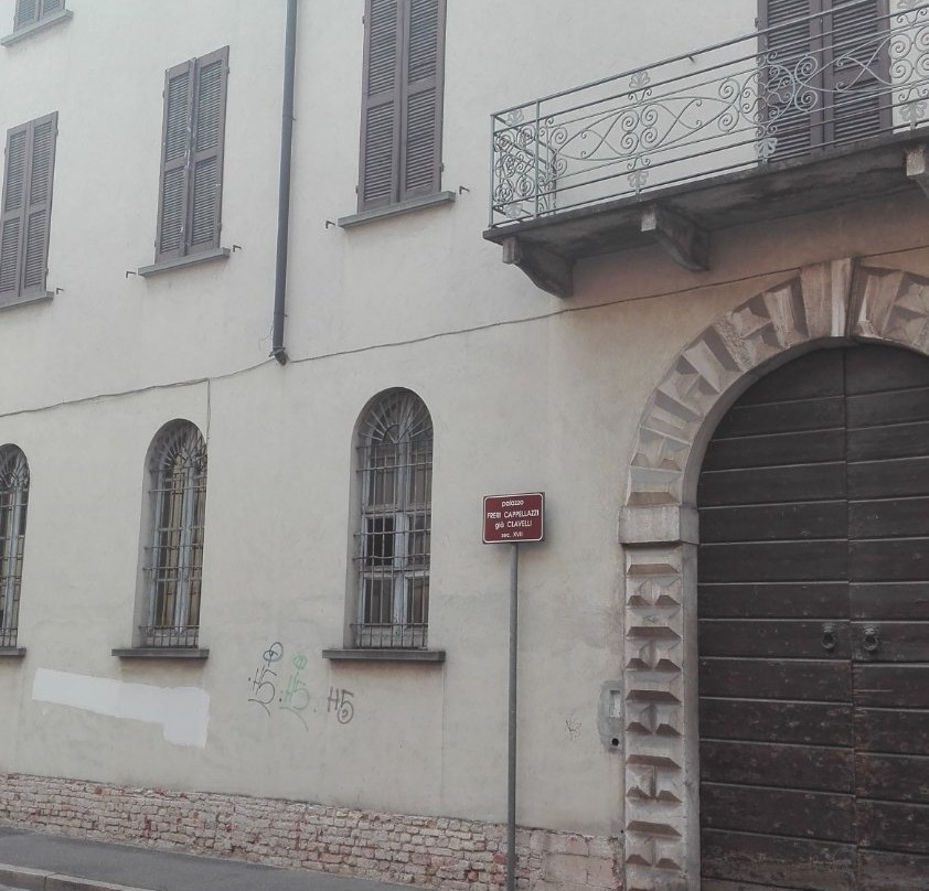Palazzo Clavelli-克雷马必去景点