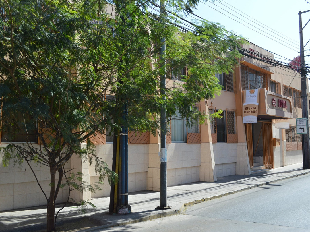 Hotel Intillanka主图