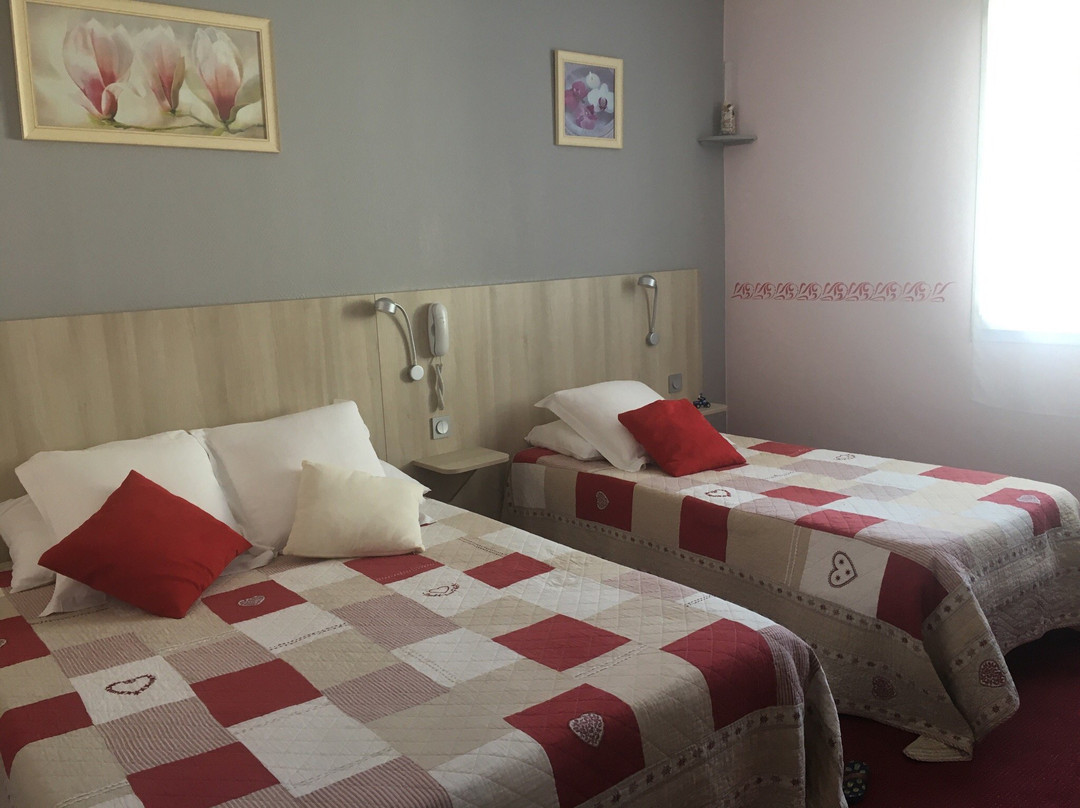 乐厄隆酒店主图