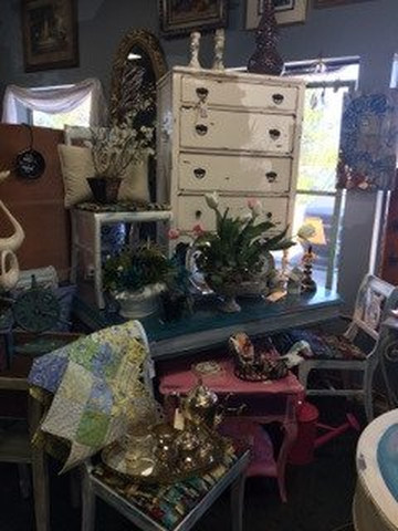 The Painted Peacock-Auburn必去景点