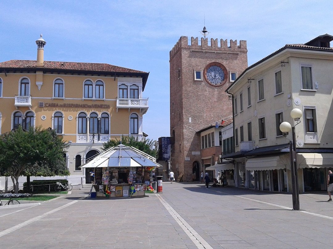麦斯特旅游景点-Torre dell'Orologio