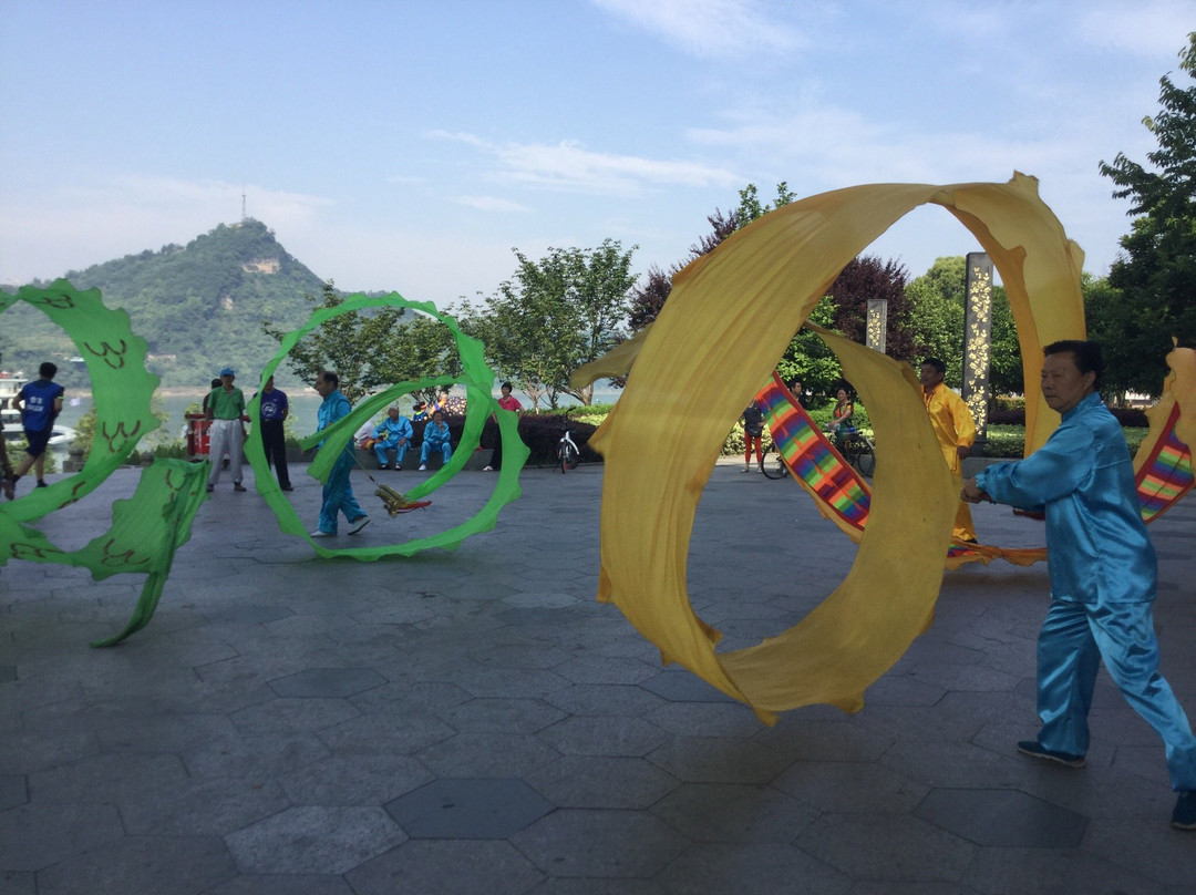 夷陵长江大桥-宜昌市必去景点