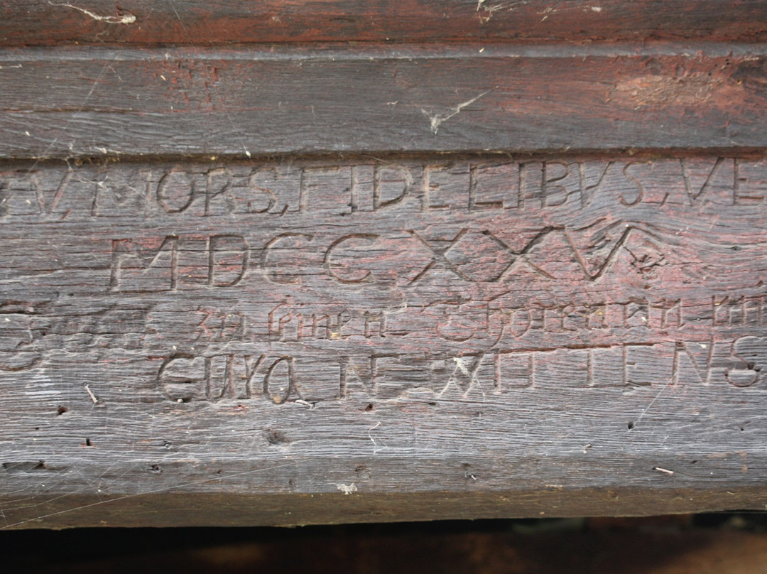 XIV Century Church景点图片