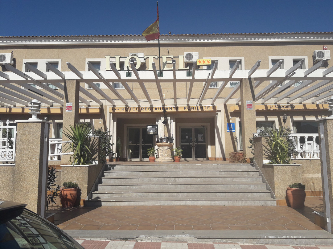 Hotel Poniente