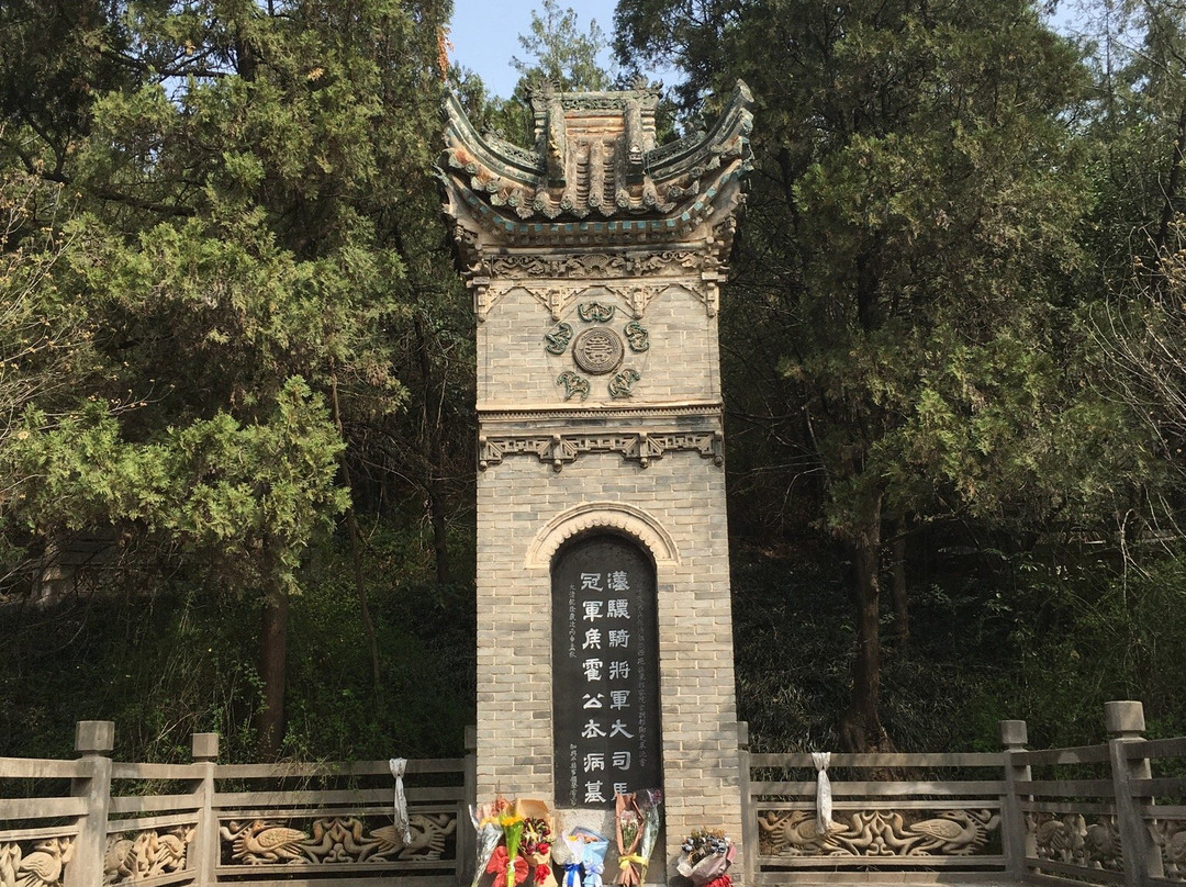 西安霍去病墓景点图片