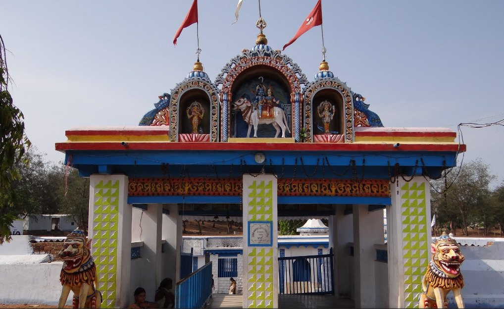 Dhavaleshwar Temple景点图片