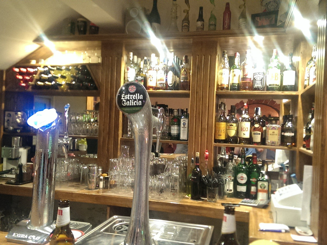 Buddy's Bar