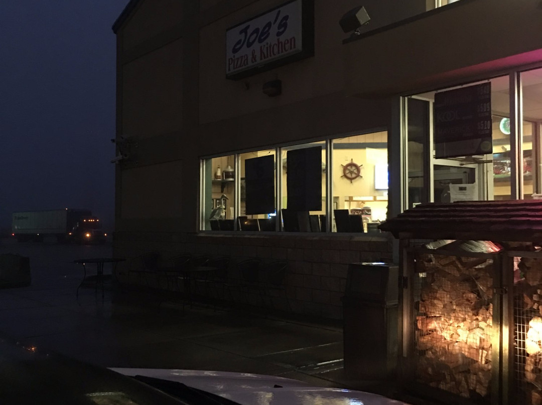 Joe's Pizza Kitchen