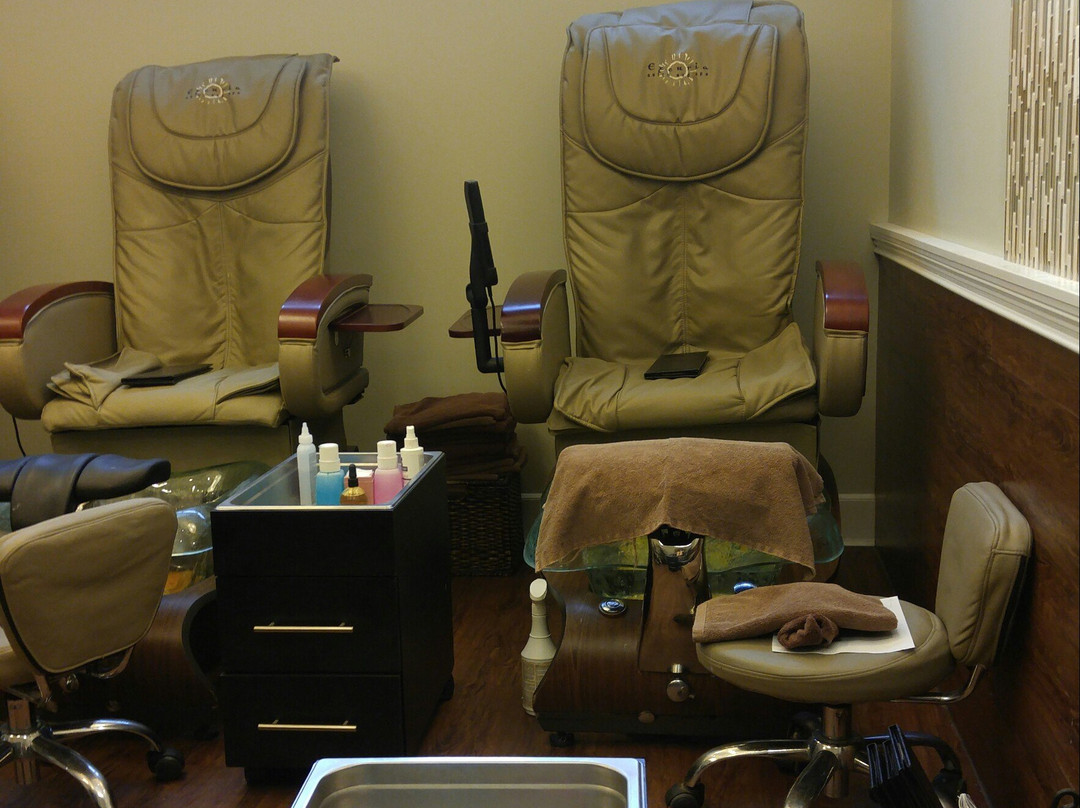 Excuria Salon & Spa-Williamsville必去景点