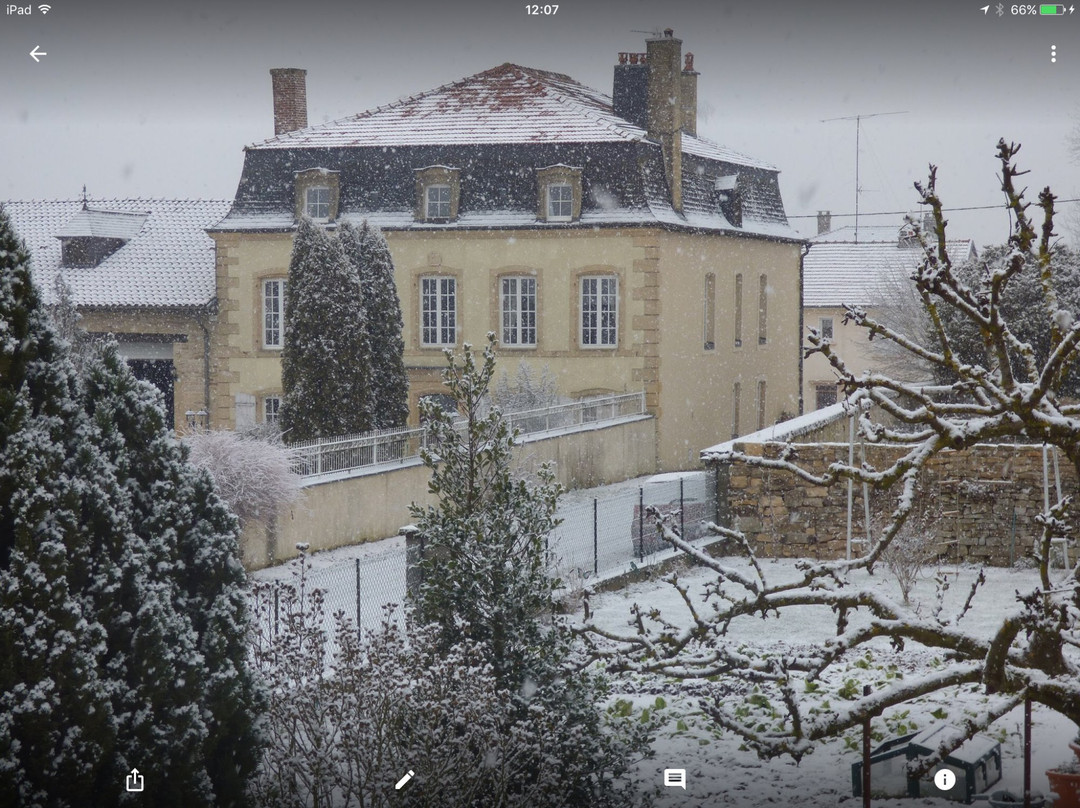 Laneuville-sur-Meuse酒店住宿-Maison Les Beaux Arts