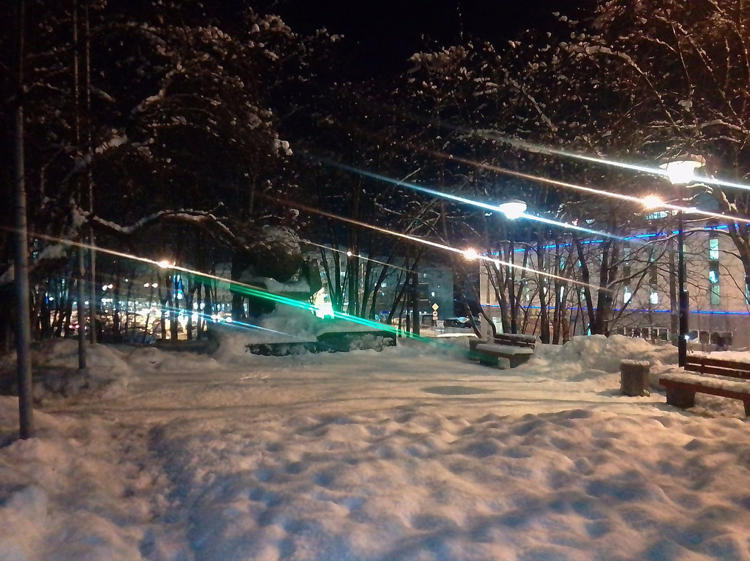 Monument to Anti-Hitler Coalition-摩尔曼斯克必去景点