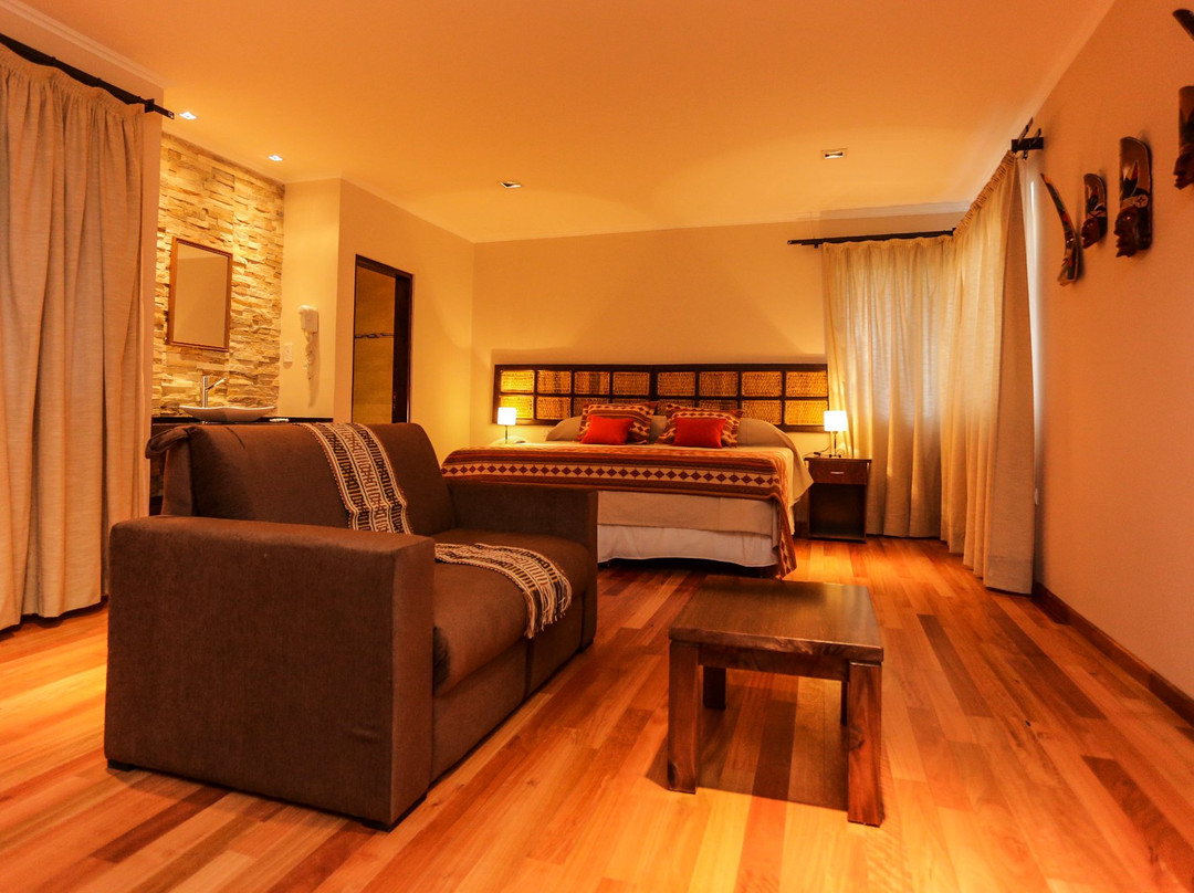 Coronel Du Graty酒店住宿-El Refugio Hotel & Suites