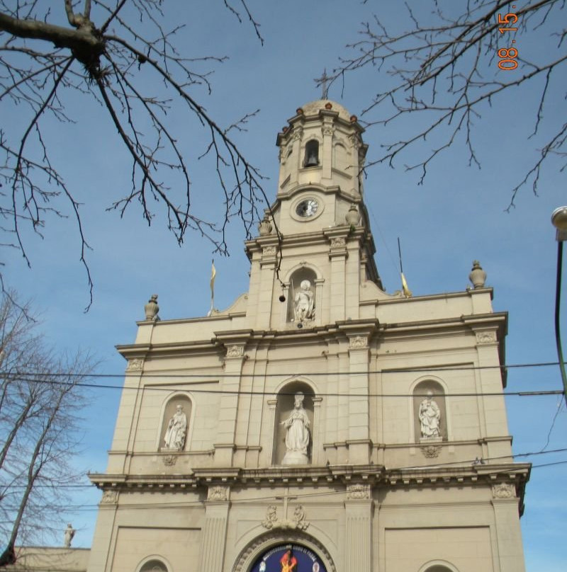 Iglesia Parroquial de Exaltacion de la Cruz景点图片