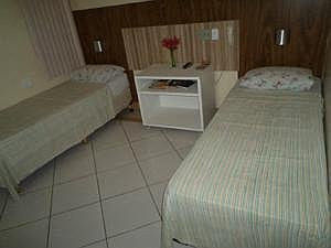 Express Plaza Hotel主图