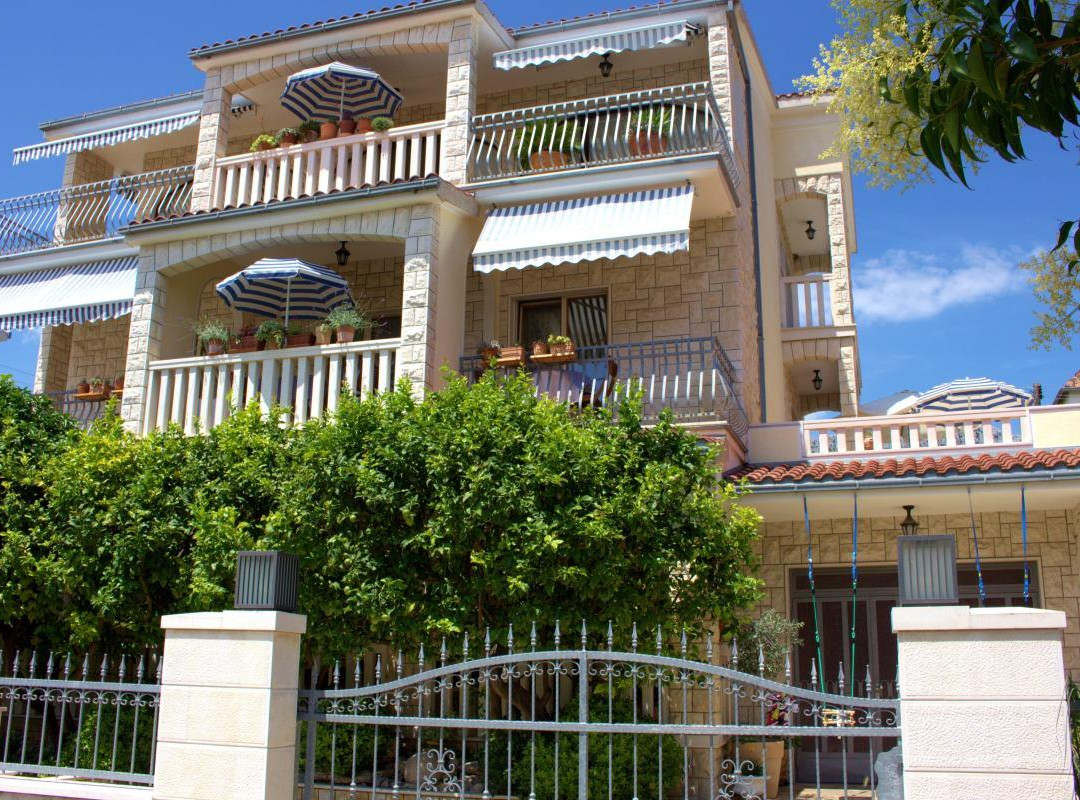 Villa Jaman