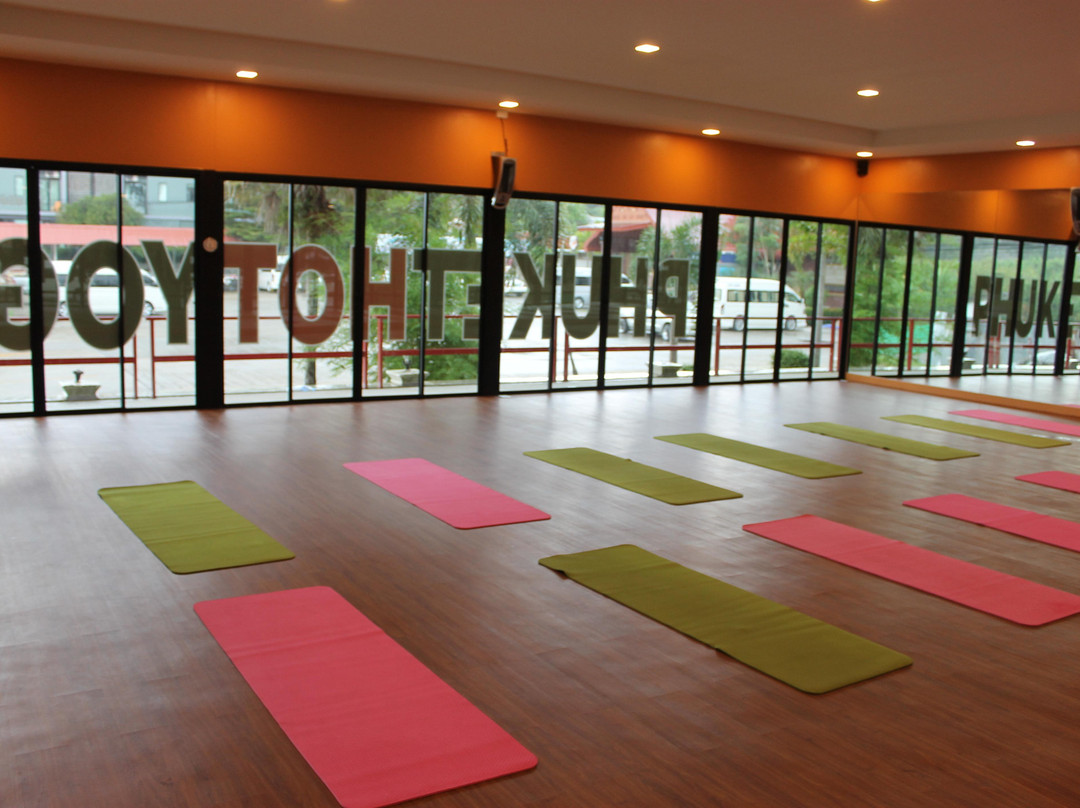 Phuket Hot Yoga-查龙必去景点