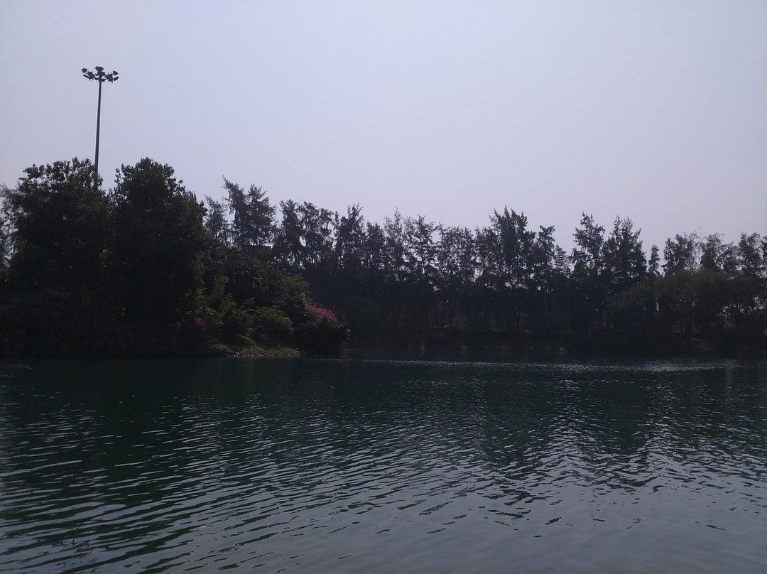 Kadaiya Lake Garden-达曼必去景点