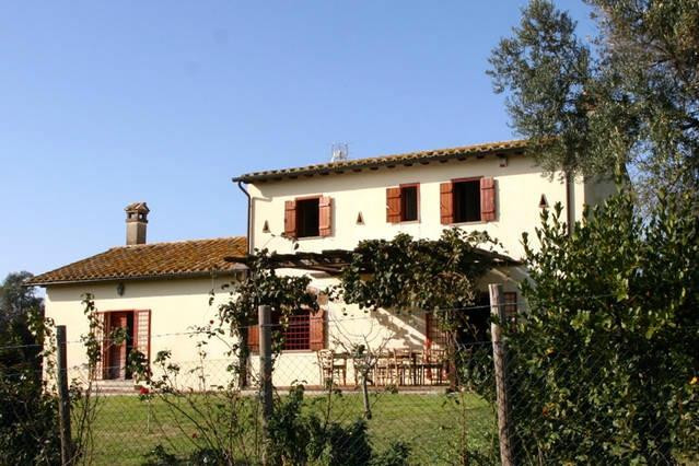Casale Oliveto dei Monti