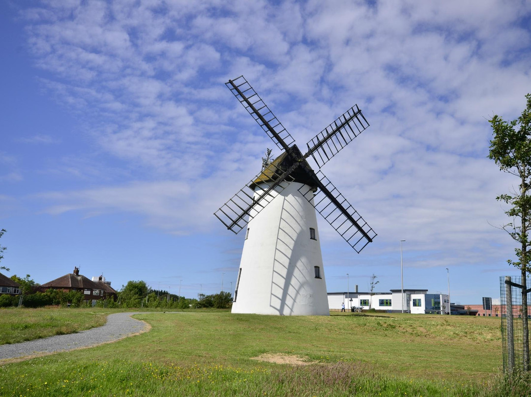 Little Marton Windmill-黑潭必去景点