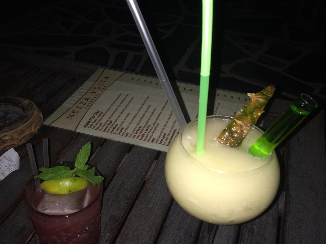 Mezza Volta Cocktail Bar景点图片