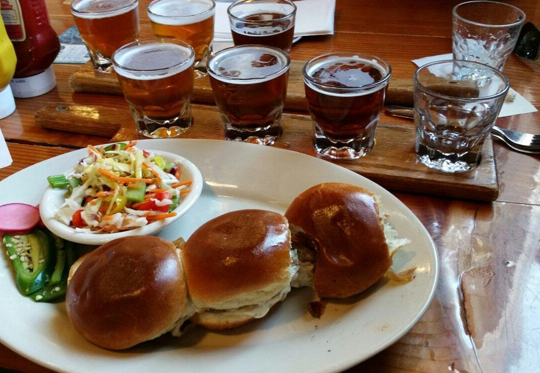 Diamond Knot Production Brewery & Taproom景点图片