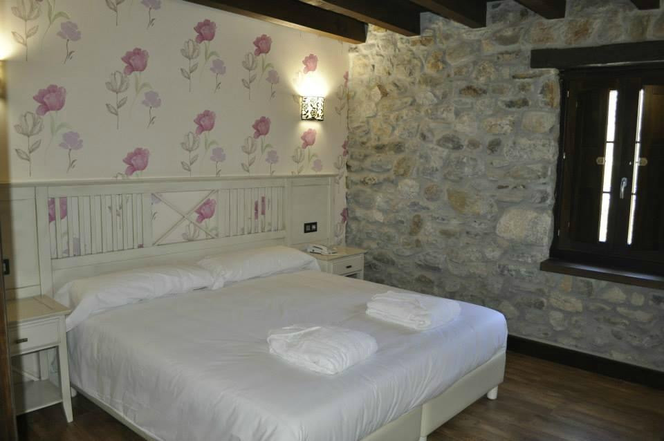 Hotel Restaurante El Reundu主图