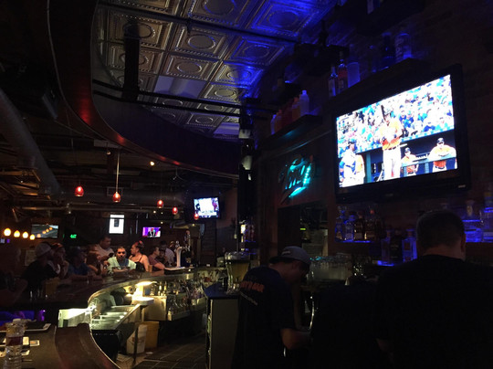 Tony's Restaurant & Lounge