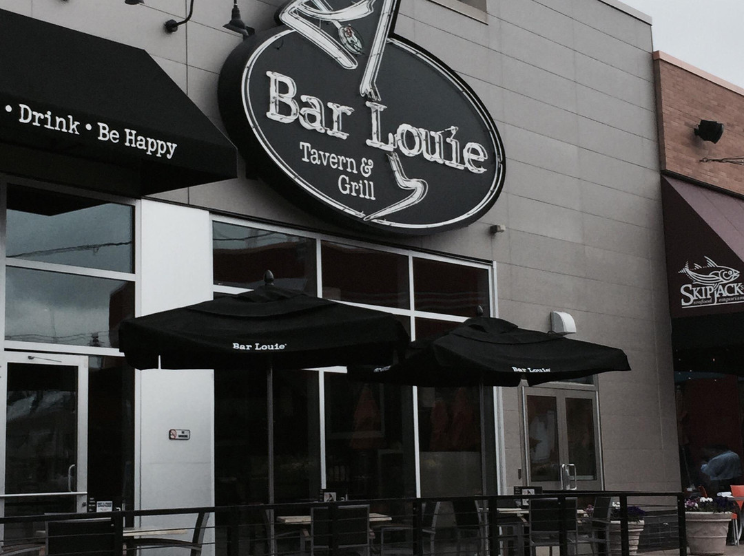 Bar Louie-福克斯伯勒必去景点