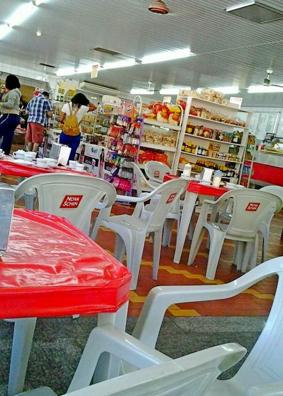 Cachoeiras de Macacu餐馆和美食-Riviera Bar