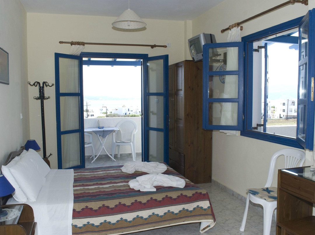 Parasporos酒店住宿-Antonis Apartment & Rooms