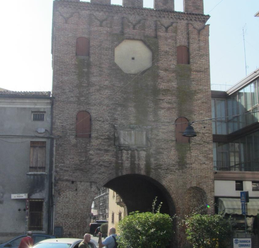 Porta San Bortolo-罗维戈必去景点