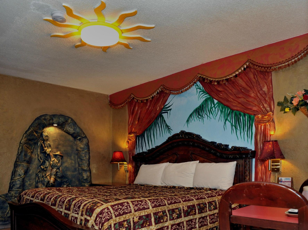 Tiki Hut Motel主图