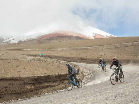 Dutchman Adventure-基多必去景点