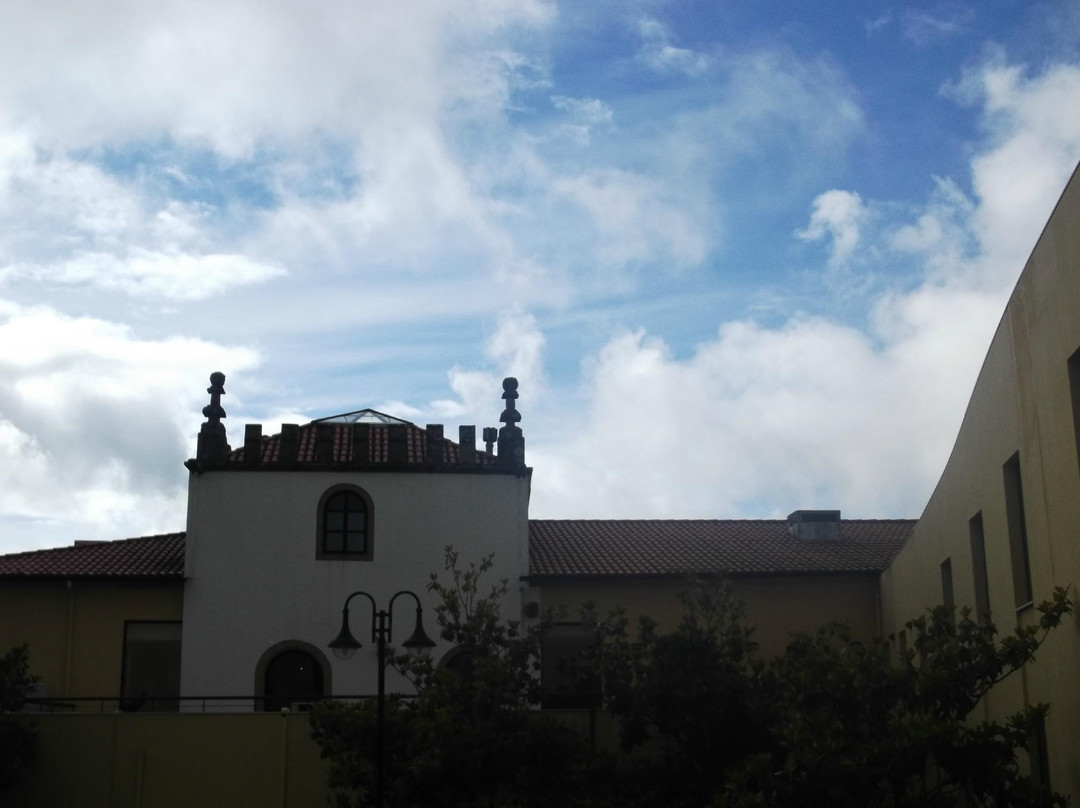 Solar Dos Canavarros主图