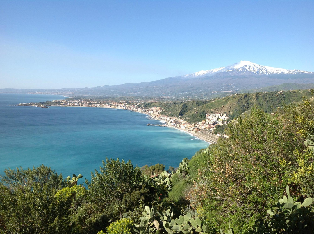 Taxi Taormina & Sicily Tours with Roberto-陶尔米纳必去景点