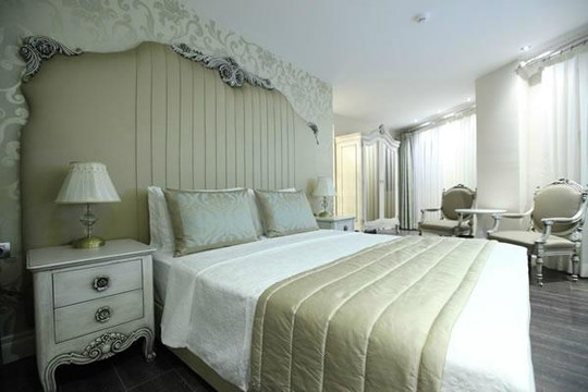 卡特里亚酒店主图