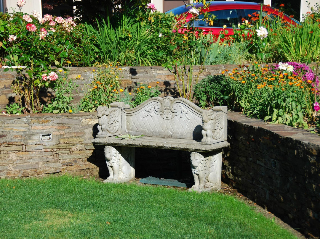 Bird & Hat Inn主图